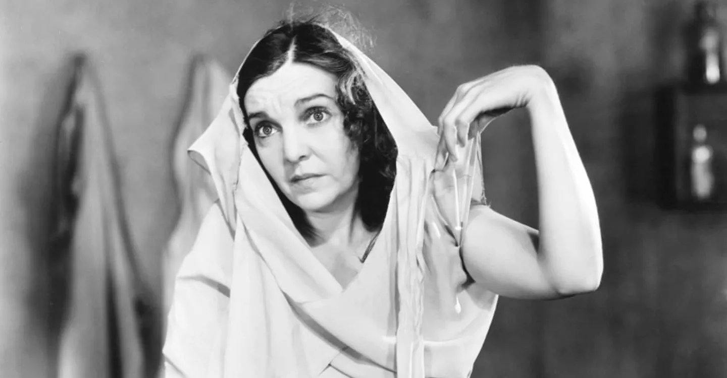 Enfermeras de guerra Trailer