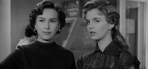 Maldita ciudad (un drama cómico) Trailer