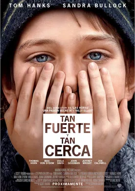 Poster Tan fuerte y tan cerca
