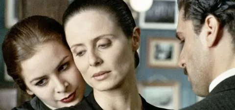 The Whore and the Whale Trailer