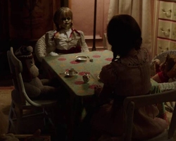 Mira el tráiler final de ‘Annabelle: Creation‘ en Español