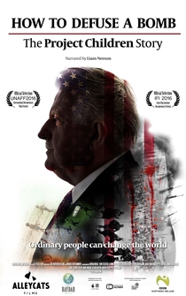 Poster de How to Defuse a Bomb: The Project Children Story