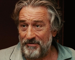 Crimen, Comedia y Robert De Niro! La fórmula de Familia Peligrosa